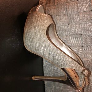 Fioni heels size 7 worn once